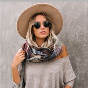 VICI Winnipeg Plaid Blanket Scarf NEW with Tags